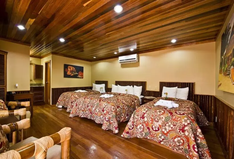 デラックスルーム, Ramon's Village Resort