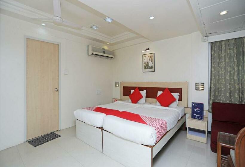 Habitació Deluxe, Suyash Deluxe