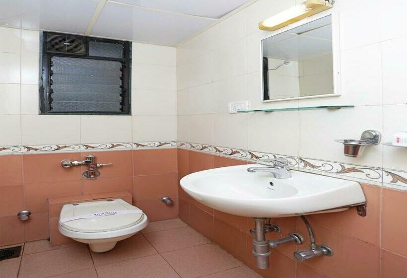 Habitació Deluxe, Suyash Deluxe