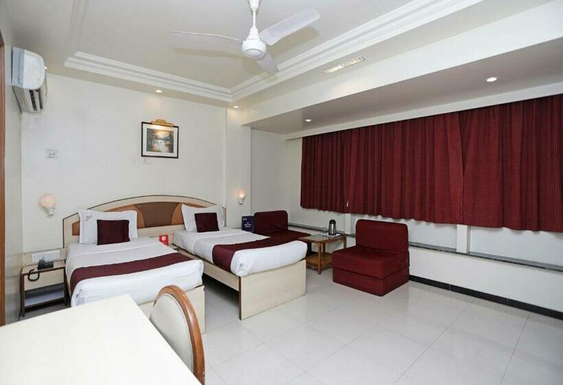 Habitació Deluxe, Suyash Deluxe