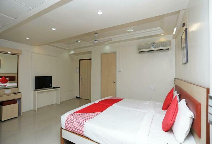 Habitació Deluxe, Suyash Deluxe