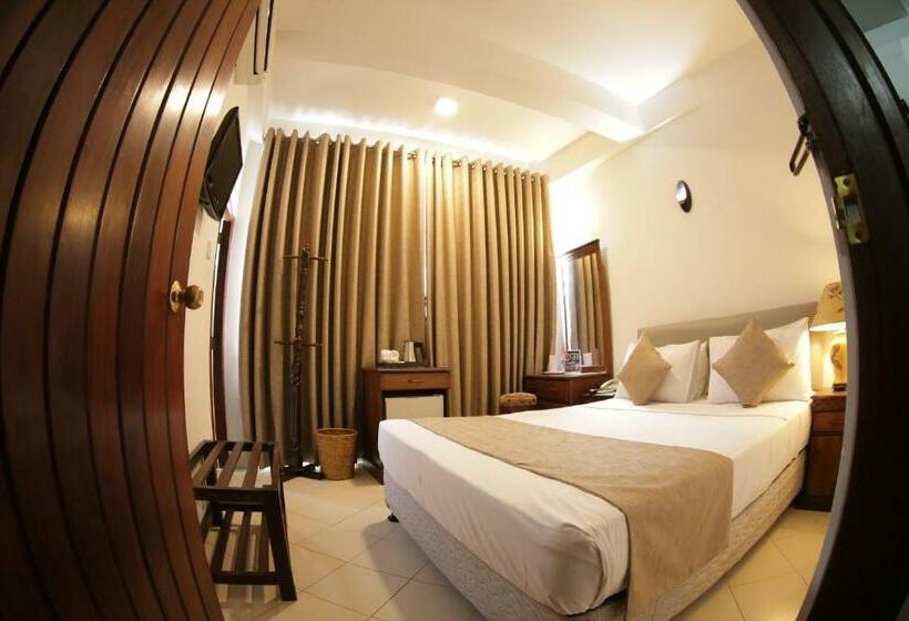 اتاق استاندارد, The Royal Mall Kandy