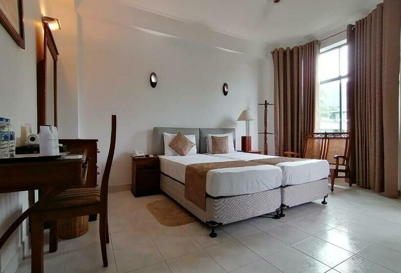 اتاق لوکس, The Royal Mall Kandy