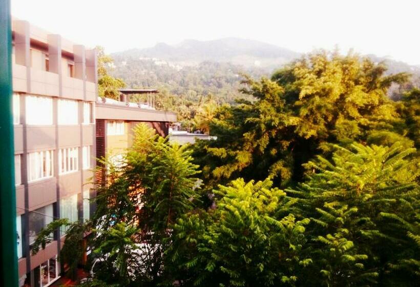 اتاق استاندارد, The Royal Mall Kandy