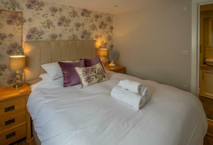 חדר סופריור עם מיטת קינג, The White Lion, Soberton