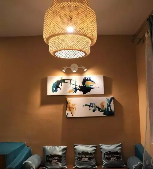 デラックススイート, Tiger N Woods Resort