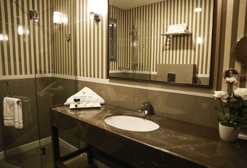 سوییت جونیور با بالکن, Urban Central Suites Beirut