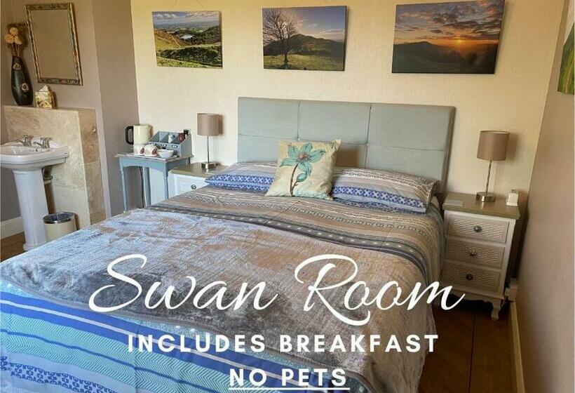 اتاق پریمیوم چهارنفره, Orchard Side Bed And Breakfast