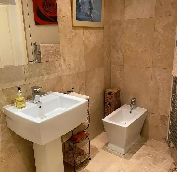 キングサイズベッドのデラックスルーム, Orchard Side Bed And Breakfast