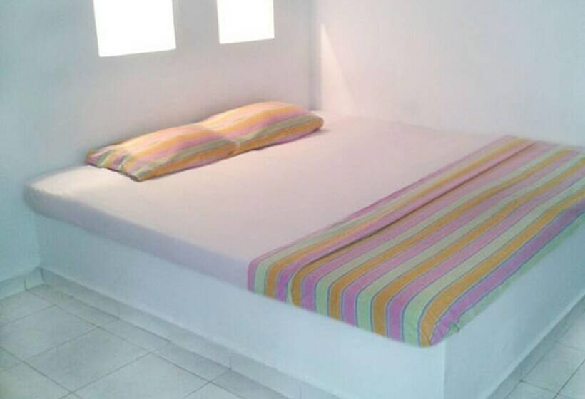 オーシャンビュースタンダードルーム, Little Paradise