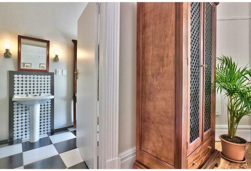 חדר סטנדרט, The Cape Colonial Guest House