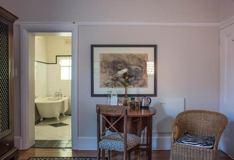 חדר סטנדרט, The Cape Colonial Guest House