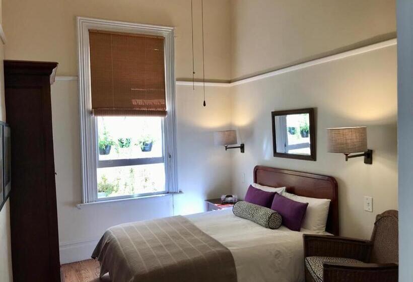 חדר אקונומי, The Cape Colonial Guest House