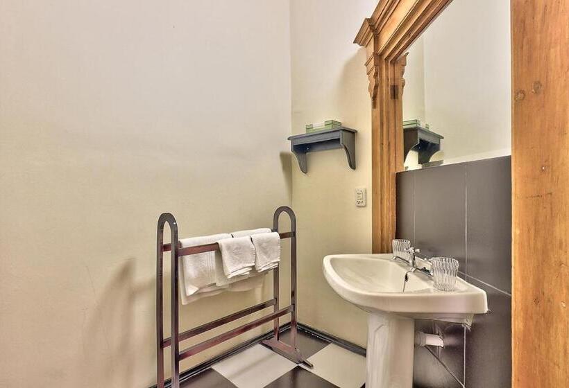 חדר אקונומי, The Cape Colonial Guest House