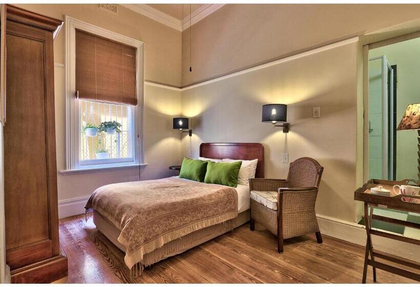 חדר אקונומי, The Cape Colonial Guest House