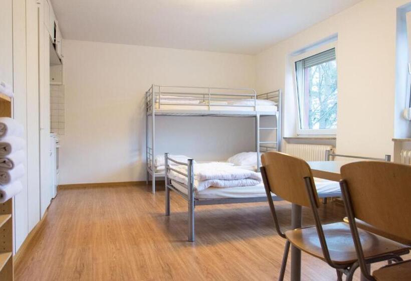 Апартаменты 2 Спальни, 1, 2, Sleep Hostel Nürnberg Messe