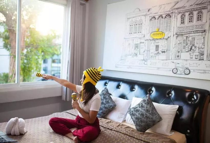 Deluxe-huone, Beehive Phuket Oldtown Hostel
