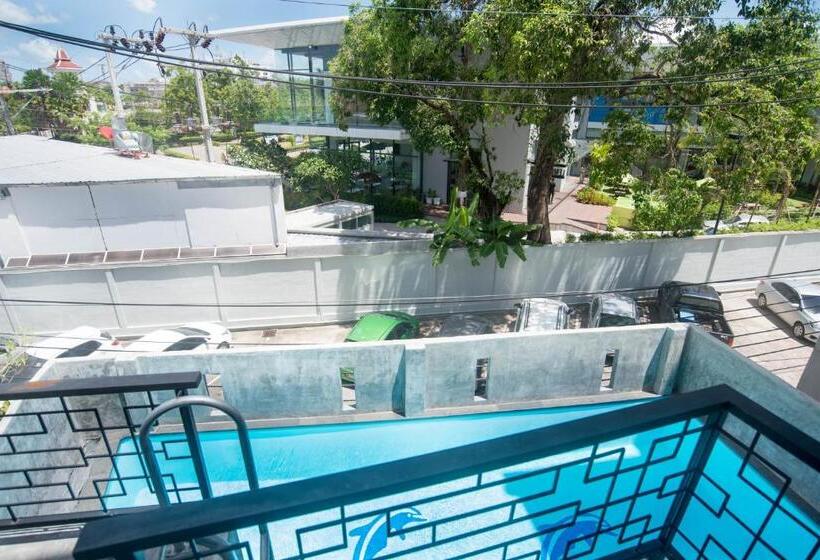 디럭스 룸, Beehive Phuket Oldtown Hostel