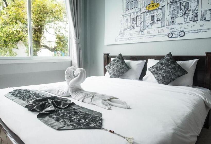 اتاق لوکس, Beehive Phuket Oldtown Hostel
