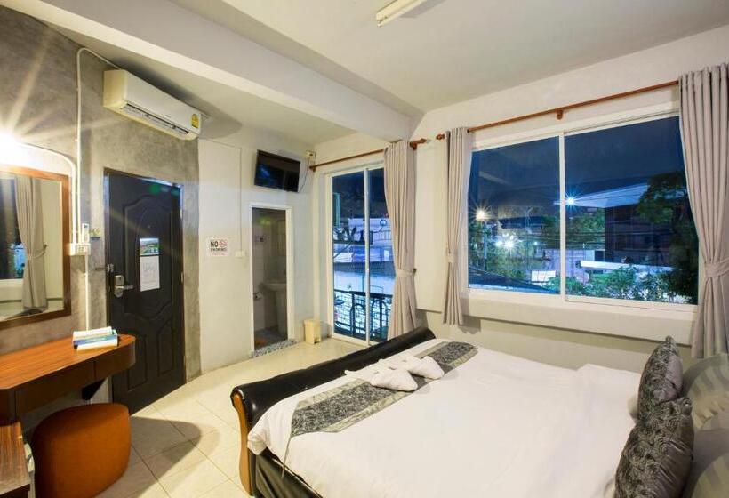 디럭스 룸, Beehive Phuket Oldtown Hostel