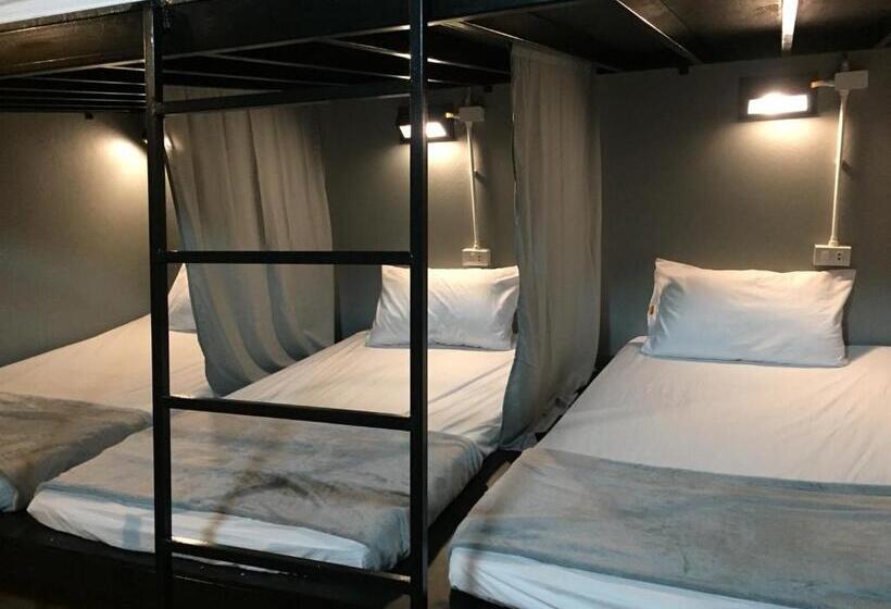 패밀리 룸 (2층침대), Beehive Phuket Oldtown Hostel