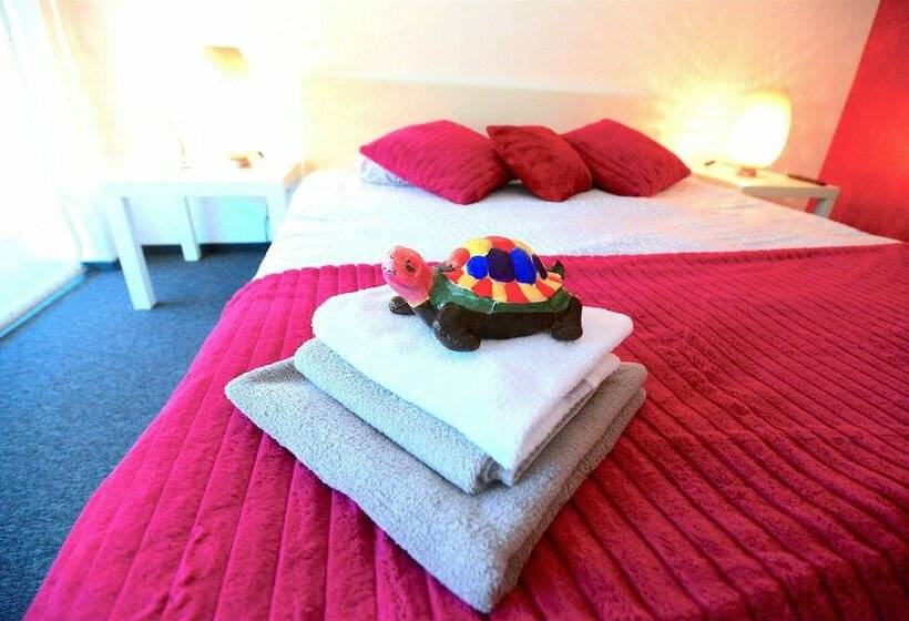 Pokój Standard Trzyosobowy, Biscuit