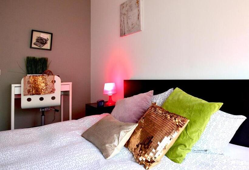 Pokój Standard, Biscuit