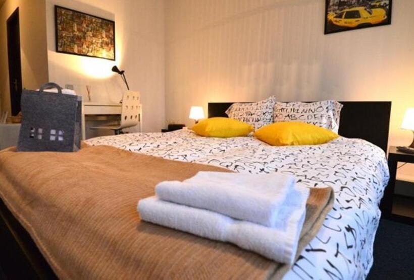 Pokój Standard, Biscuit