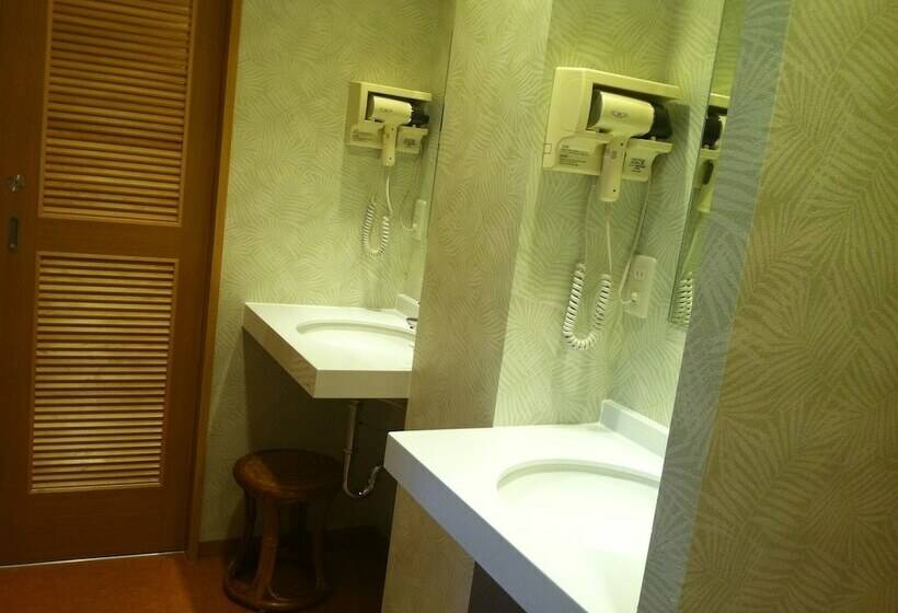 חדר סטנדרט יחיד, Business Hotel Kaga