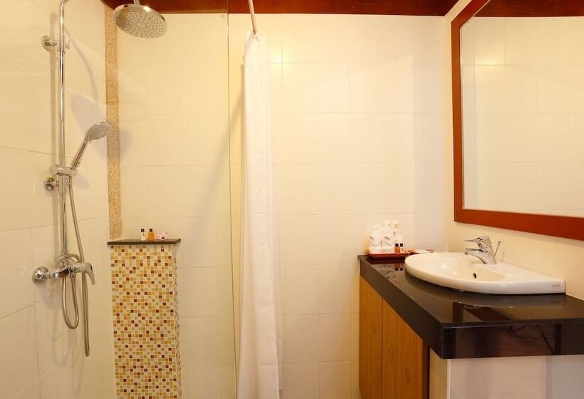 レイクビューデラックスルーム, Chabana Resort Bang Tao Beach Phuket  Sha Extra Plus