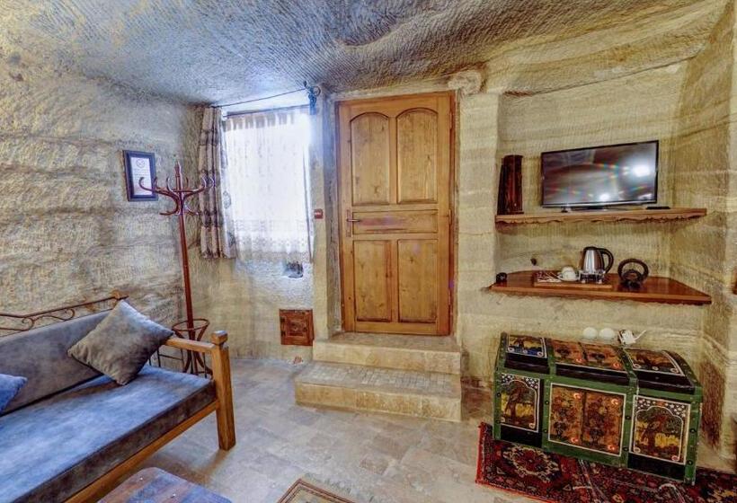 小型套房, Chelebi Cave Suites Plus 6 Years Old