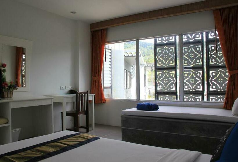 スーペリアールーム, Dinar Lodge