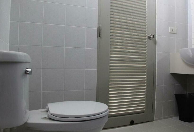 スーペリアールーム, Dinar Lodge