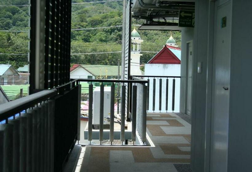 اتاق سوپریور, Dinar Lodge