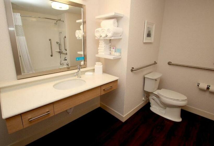 Стандартный Номер Кровать Кинг, Hampton Inn Suffolk