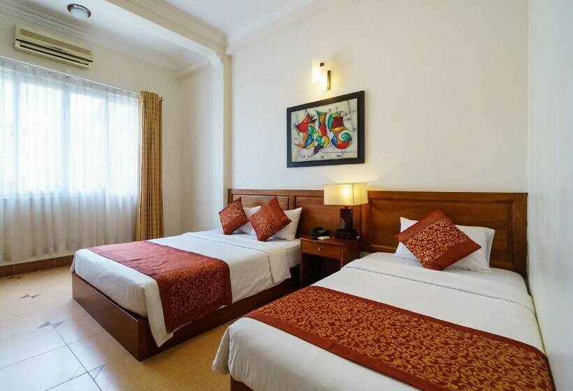 اتاق سوپریور, Hong Han