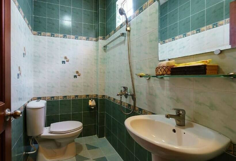 اتاق استاندارد, Hong Han