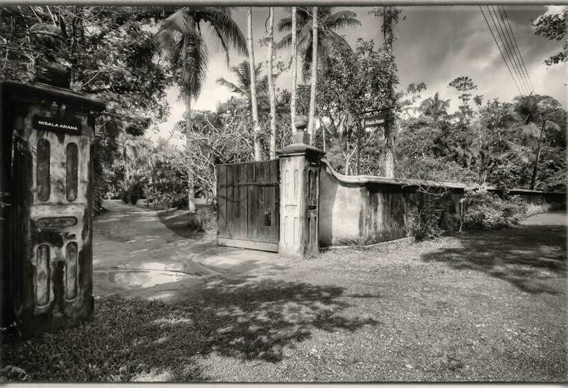 Enrumsvilla med swimming pool, Nisala Arana Boutique