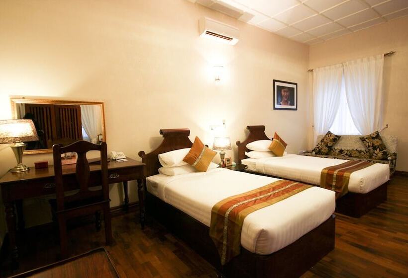 اتاق لوکس, Royal Kalaw Hills Resort