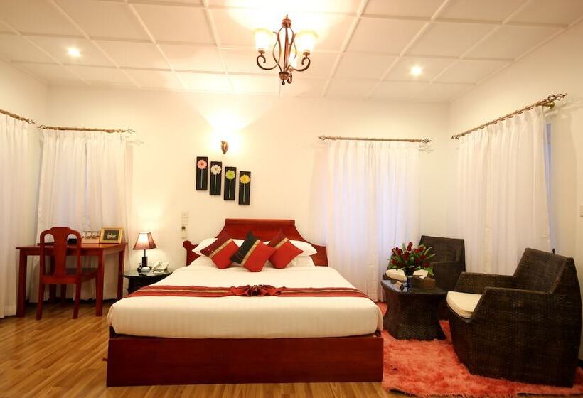 اتاق لوکس, Royal Kalaw Hills Resort