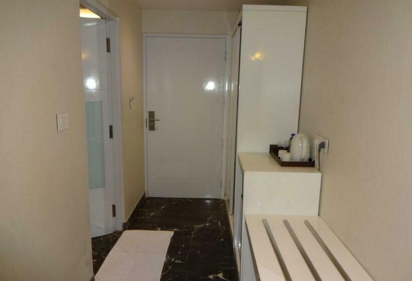 行政房间, The Arcadia