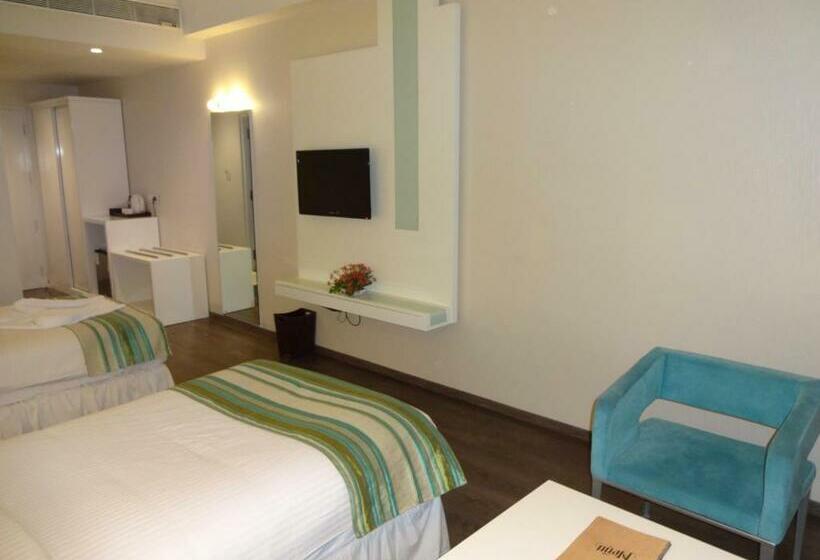 行政房间, The Arcadia