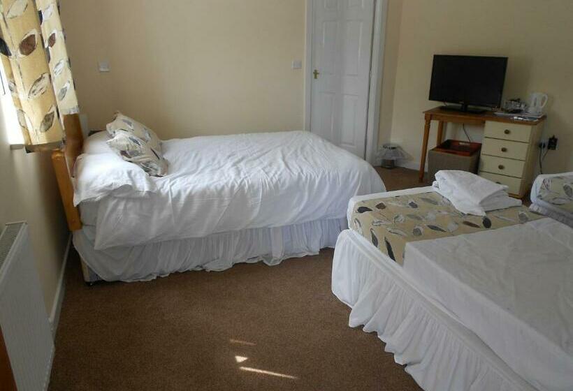 家庭间, The Glan Yr Afon Inn