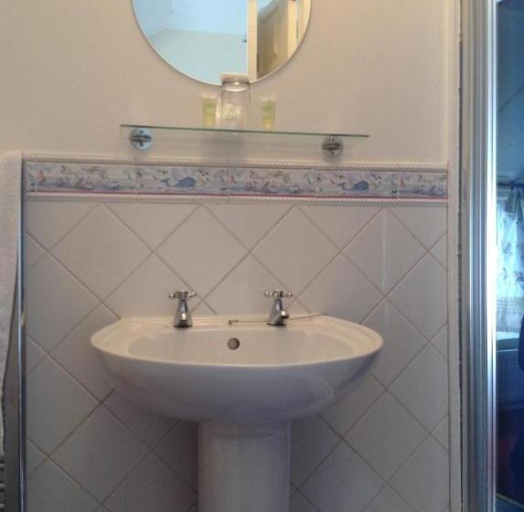 经典单人间, The Glan Yr Afon Inn