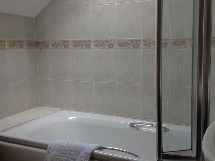 标准间, The Glan Yr Afon Inn