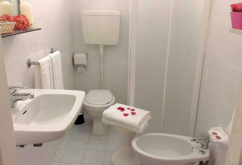 带阳台的三人标准间, Verde Luna