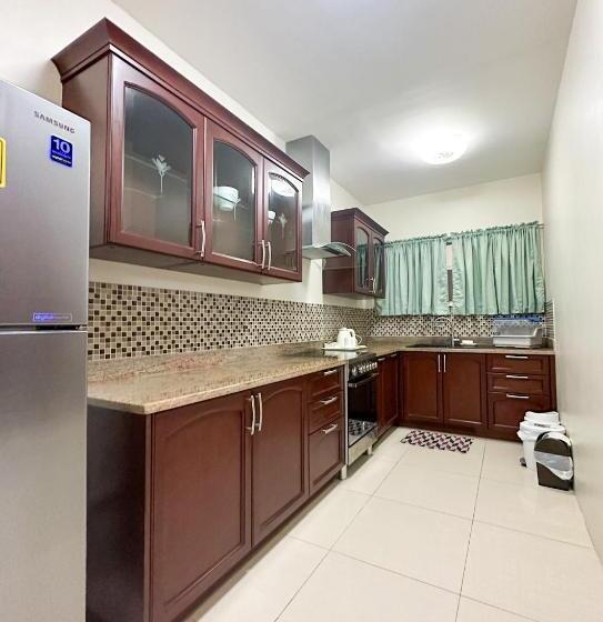 اتاق خانوادگی با چشمانداز دریا, 1521 Mactan Resort