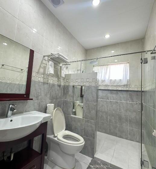 اتاق خانوادگی با چشمانداز دریا, 1521 Mactan Resort