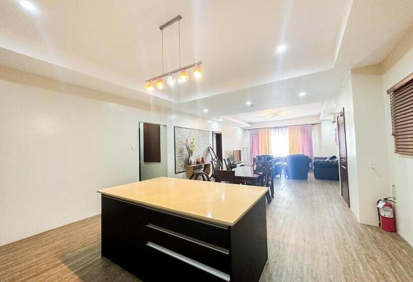 اتاق خانوادگی با چشمانداز دریا, 1521 Mactan Resort