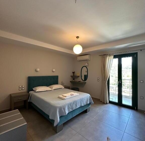 带观景的标准间, Odyssion